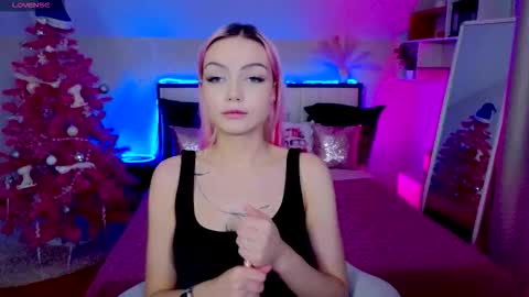 I am Lina online show from December 2025 01:40:02 PM