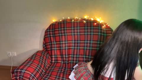 Snapshot of linamurrrr chatting on November 2025 05:06:02 PM Nicolas and Lina online show from November 2025 05:06:02 PM