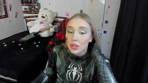 Snapshot of linatruly chatting on October 2025 12:34:01 AM Lina online show from October 2025 12:34:01 AM