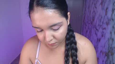 lincy_honeyy online show from April 2026 03:18:02 PM