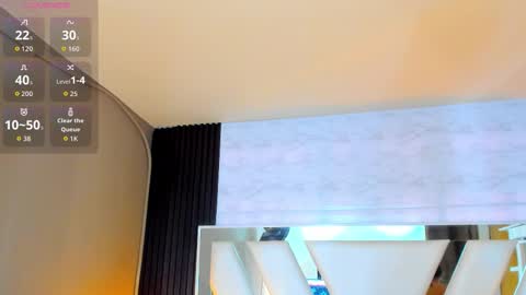 Snapshot of linda4petite chatting on November 2025 06:34:02 PM Linda online show from November 2025 06:34:02 PM