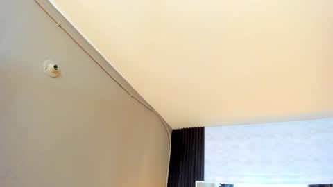 Snapshot of linda4petite chatting on December 2025 06:13:02 PM Linda online show from December 2025 06:13:02 PM