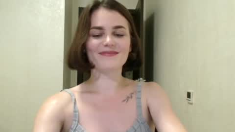 Linda online show from June 2026 07:03:02 PM