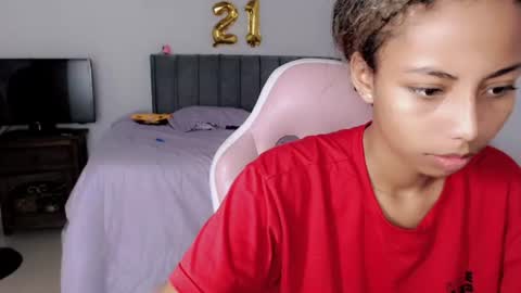 Snapshot of linda_brown_1 chatting on June 2026 12:06:01 PM linda brown online show from June 2026 12:06:01 PM