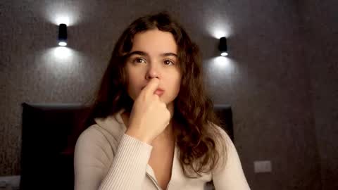 Snapshot of linda_clarsss chatting on November 2025 01:31:01 PM Linda online show from November 2025 01:31:01 PM