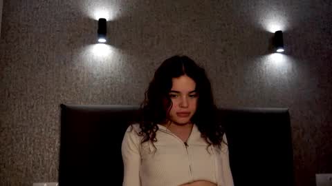 Snapshot of linda_clarsss chatting on November 2025 01:54:02 PM Linda online show from November 2025 01:54:02 PM