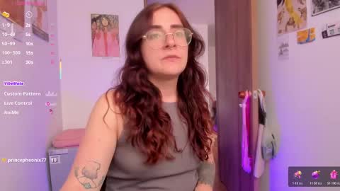 Giggles  online show from March 2026 04:02:01 PM