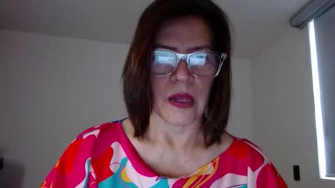 Linda Hanna online show from November 2025 02:38:02 PM