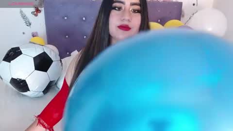 Linda  online show from June 2026 10:19:02 PM