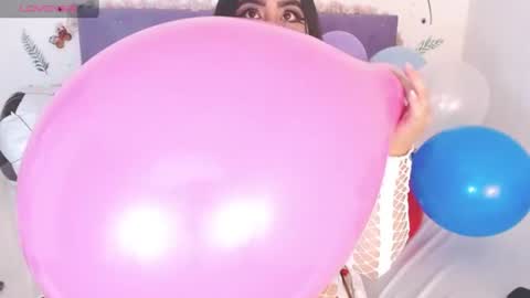 Linda  online show from July 2026 12:24:02 AM