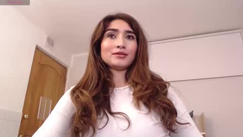 Snapshot of linda_morgan1 chatting on December 2025 12:23:02 PM Maria Paula online show from December 2025 12:23:02 PM