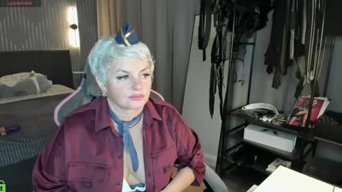 Linda Zefir online show from April 2026 01:31:02 AM