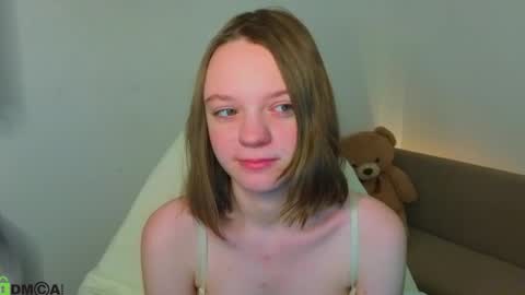 My real name is Olivia online show from March 2026 01:12:01 AM