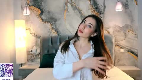 lili online show from November 2025 01:59:01 AM