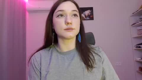 Snapshot of lindamlem chatting on December 2025 06:24:02 PM Call me Linda online show from December 2025 06:24:02 PM