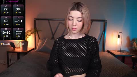 Snapshot of lindathacker chatting on February 2025 05:10:01 AM your Linda is back online show from February 2025 05:10:01 AM