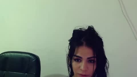 lindsey_2023 online show from December 2024 04:16:02 PM