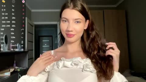 Linda online show from April 2026 01:10:02 PM