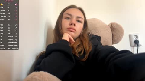 Snapshot of lindseytammo chatting on September 2025 10:04:02 AM Kate online show from September 2025 10:04:02 AM