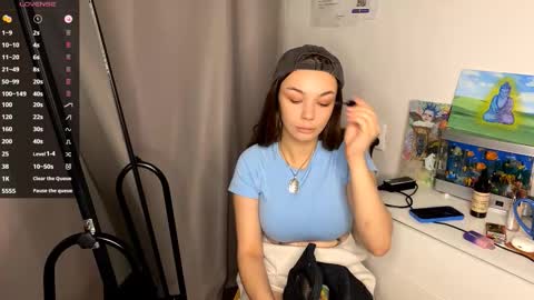 Snapshot of lindseytammo chatting on November 2025 05:25:02 PM Kate online show from November 2025 05:25:02 PM