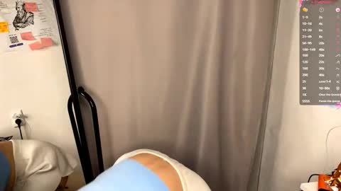 Snapshot of lindseytammo chatting on November 2025 08:18:02 PM Kate online show from November 2025 08:18:02 PM