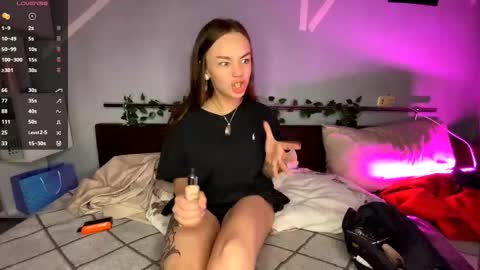 Snapshot of lindseytammo chatting on November 2025 02:27:02 PM Kate online show from November 2025 02:27:02 PM