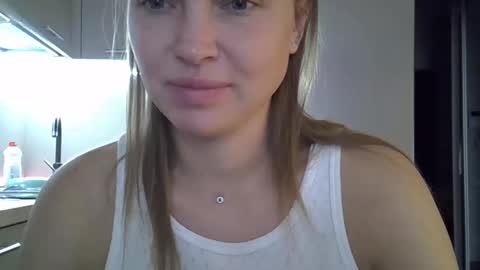 Anna online show from October 2025 08:01:01 AM