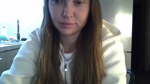 Anna online show from October 2025 06:31:01 PM