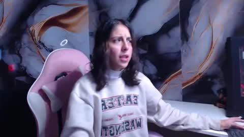 Snapshot of ling_ling24 chatting on October 2025 10:55:01 AM ling ling24 online show from October 2025 10:55:01 AM