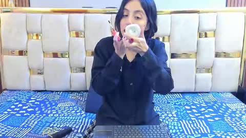 ling ling24 online show from May 2026 03:37:02 AM