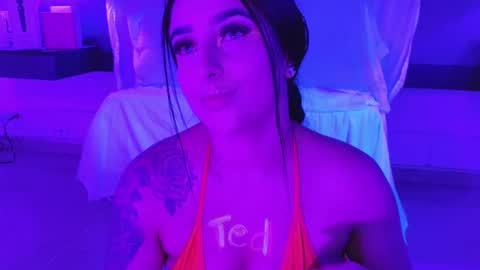 Luciana online show from September 2025 09:03:02 PM