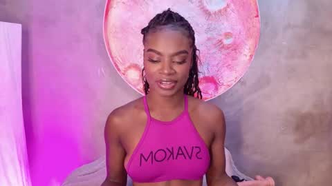 Snapshot of linsy_adams_ chatting on January 2026 04:22:02 PM LINSY online show from January 2026 04:22:02 PM