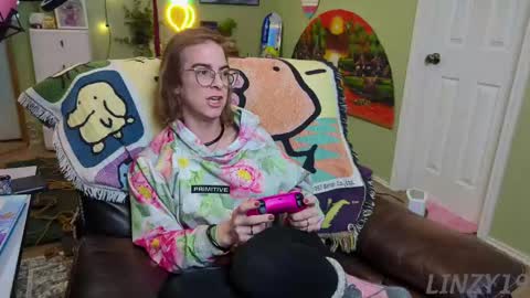 Snapshot of linzy19 chatting on February 2025 12:14:01 AM Linzy19 online show from February 2025 12:14:01 AM