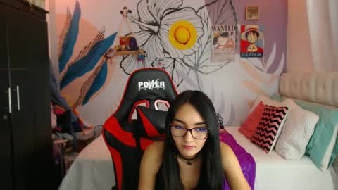 LinzyBaner online show from February 2025 11:53:01 PM