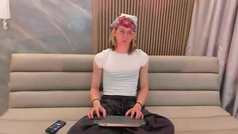 Lior evan online show from November 2025 11:31:01 AM