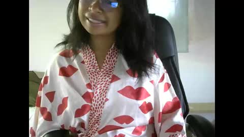 liora online show from April 2026 03:28:01 AM