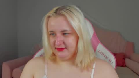 LioraArdyn online show from April 2026 05:19:02 AM