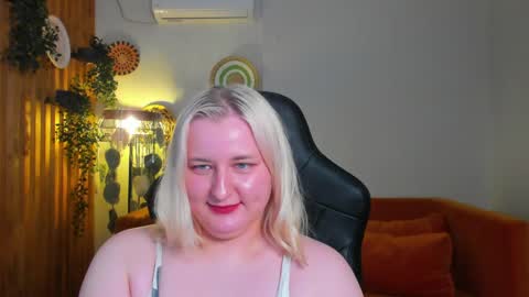 LioraArdyn online show from April 2026 05:58:02 AM