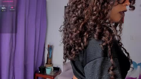 Snapshot of lips_sarasofia chatting on January 2025 02:58:02 AM lips_sarasofia online show from January 2025 02:58:02 AM