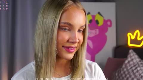 Amelia online show from November 2025 01:06:02 AM