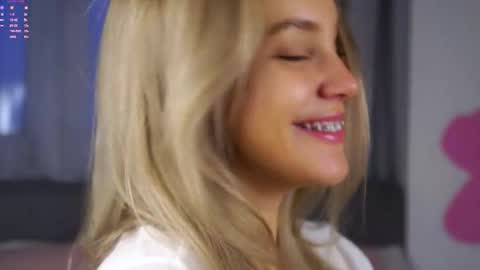 Amelia online show from January 2026 01:54:01 AM