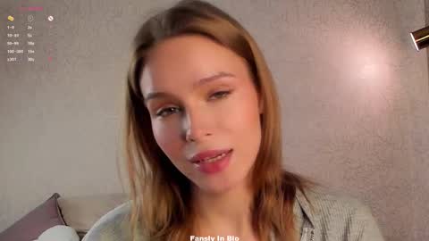 Lina online show from December 2025 01:12:02 AM