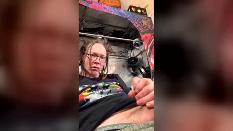 liquid187 online show from April 2026 02:22:02 PM