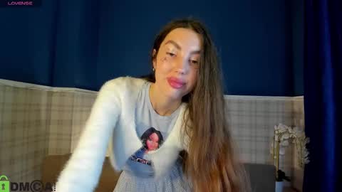 Lira revery online show from November 2025 01:03:02 AM