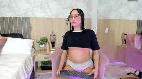 Snapshot of liriasweetie chatting on May 2026 03:44:01 AM liria online show from May 2026 03:44:01 AM