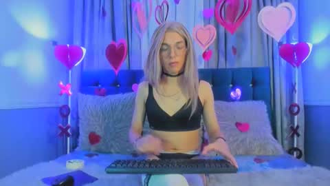 Lis  online show from February 2026 03:45:01 AM