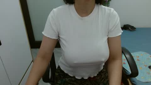 Snapshot of lisa_1011 chatting on July 2026 10:11:01 PM lisa_1011 online show from July 2026 10:11:01 PM