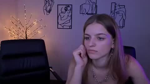 Lisa online show from July 2026 09:45:01 AM