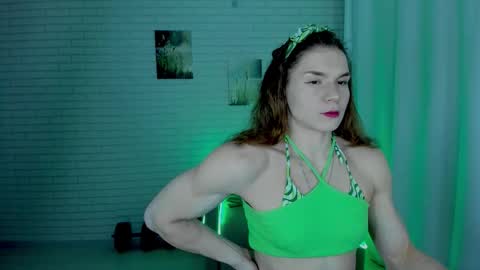 Snapshot of lisa_ree_ chatting on December 2025 09:45:02 PM lisa online show from December 2025 09:45:02 PM