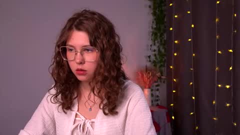  Lisa  online show from September 2025 06:57:02 PM